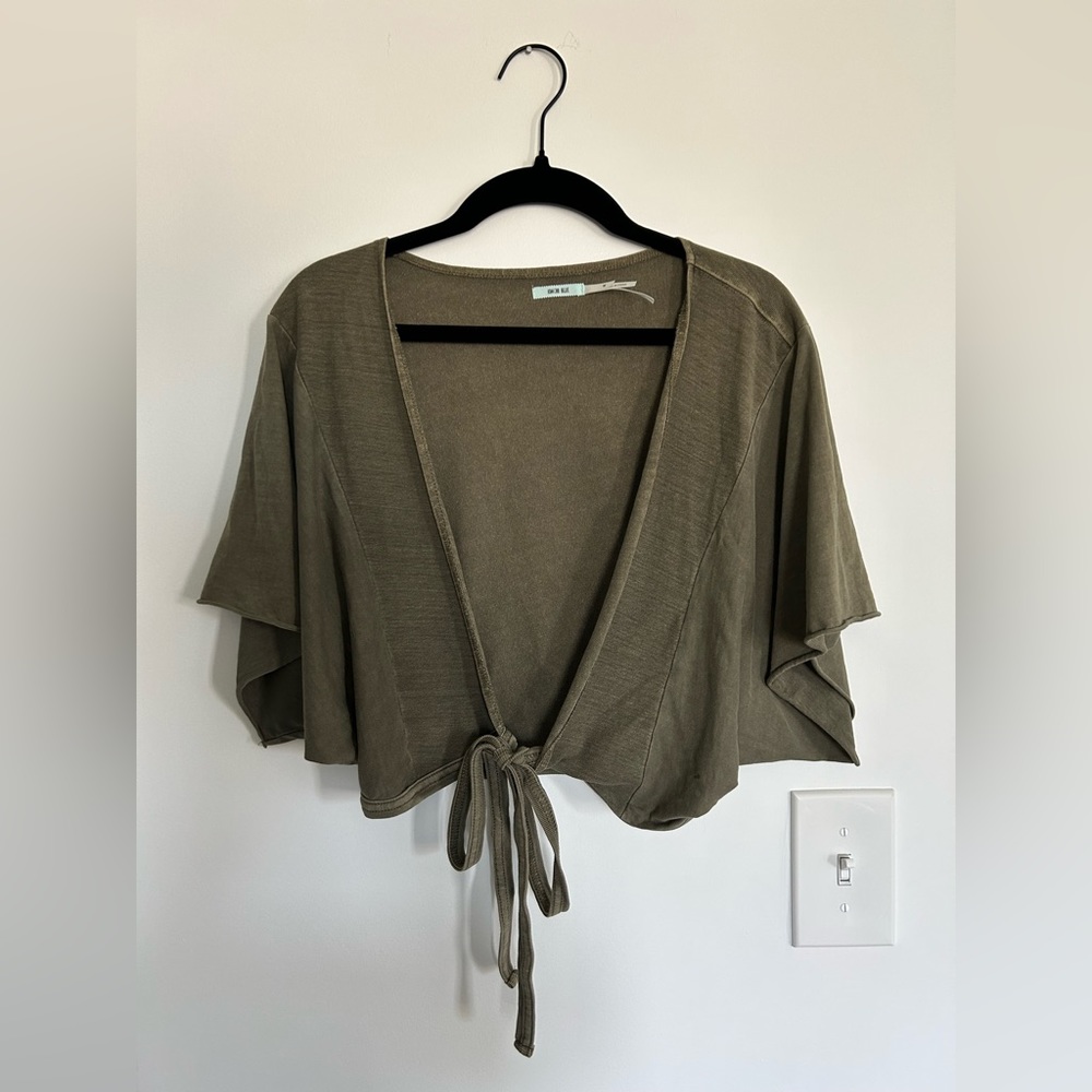 Urban outfitters crop top